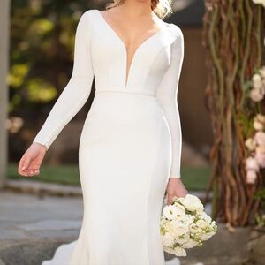 Essence of Australia wedding gown dress long sleeve D2972